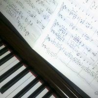 Piano mit Noten